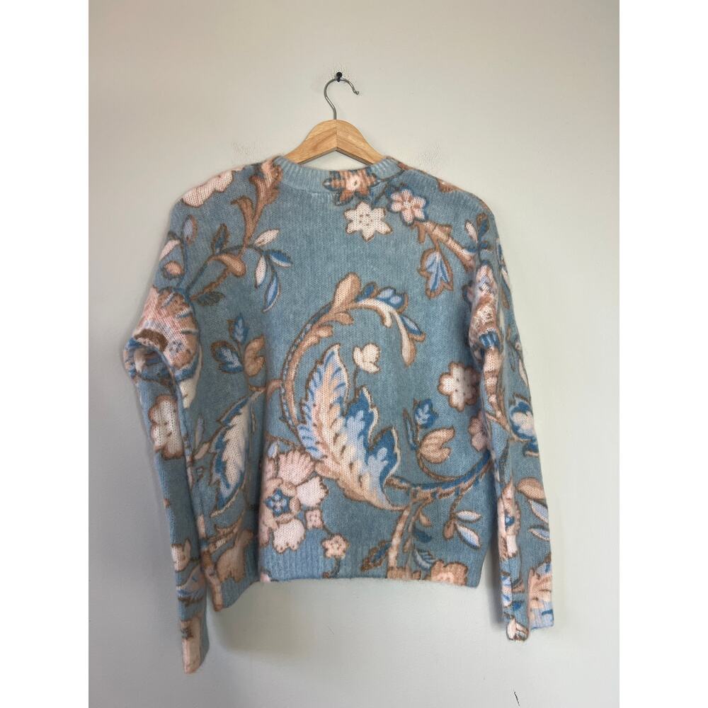 NEW Sezane Round Neckline Long Sleeved Floral Print Sweater Light Blue Size: XS - Picture 6 of 7